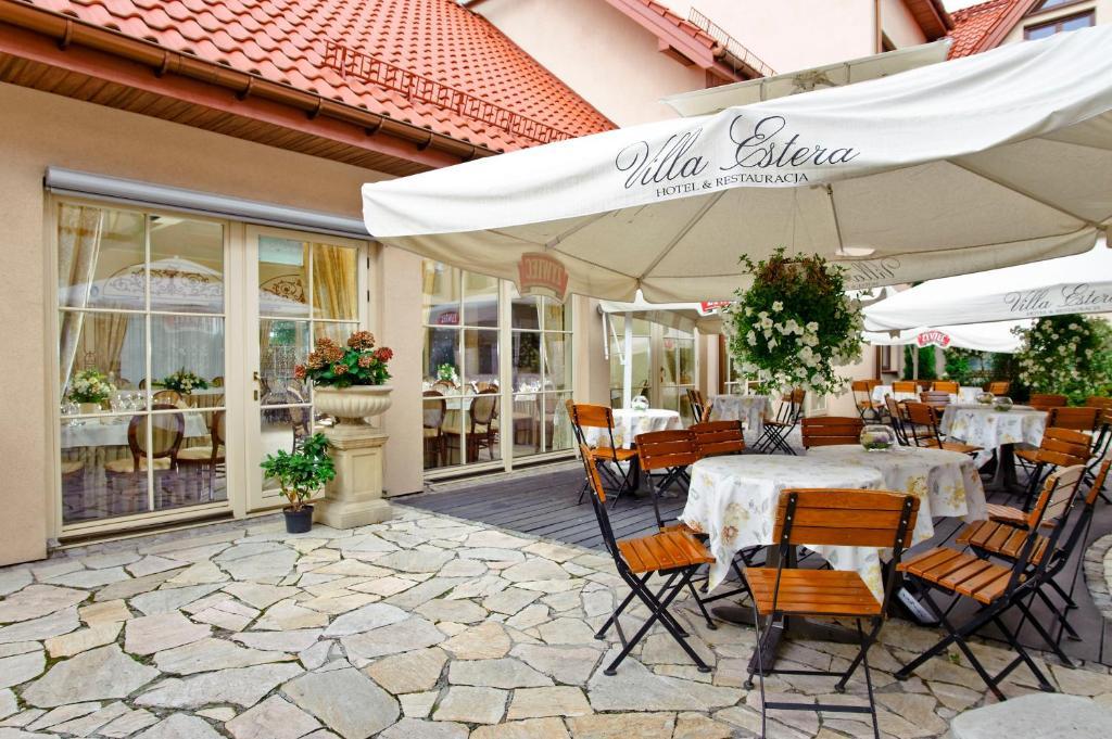 Villa Estera - Hotel & Restauracja Michałowice Kültér fotó
