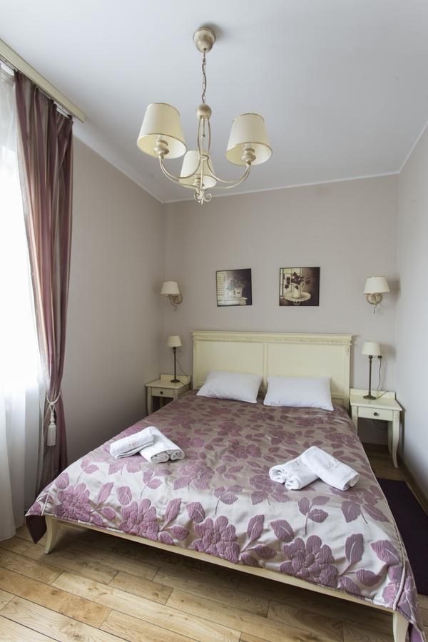Villa Estera - Hotel & Restauracja Michałowice Kültér fotó